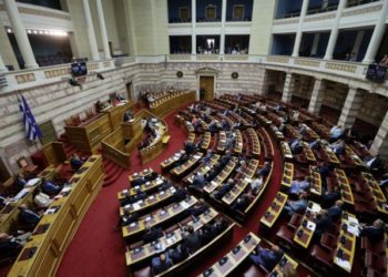 Κατατέθηκε στη Βουλή το νομοσχέδιο για το άσυλο και εισάγεται αύριο για συζήτηση στην αρμόδια επιτροπή