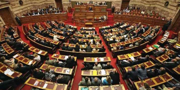 Στην Ολομέλεια της Βουλής το νομοσχέδιο περί διεθνούς προστασίας