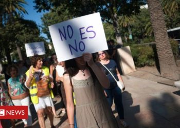 Αντιδράσεις στη Βαρκελώνη: Αθωώθηκαν 5 κατηγορούμενοι για ομαδικό βιασμό 14χρονης επειδή «δεν άσκησαν βία»