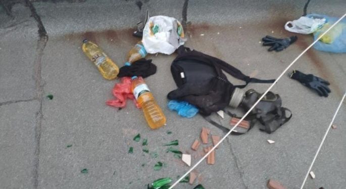 ΜΑΤ στις ταράτσες πολυκατοικιών – “Πολεμοφόδια” και  συλλήψεις (ΦΩΤΟ)