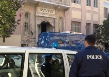 Στο «σκαμνί» τα δύο αδέλφια που είχαν σκορπίσει τον τρόμο σε μπαρ στο Ηράκλειο