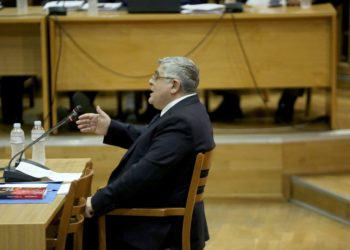 Αποδοκιμασίες κατά την απολογία του Ν. Μιχαλολιάκου – Για πολιτική δίκη κάνει λόγο ο αρχηγός της Χ.Α.