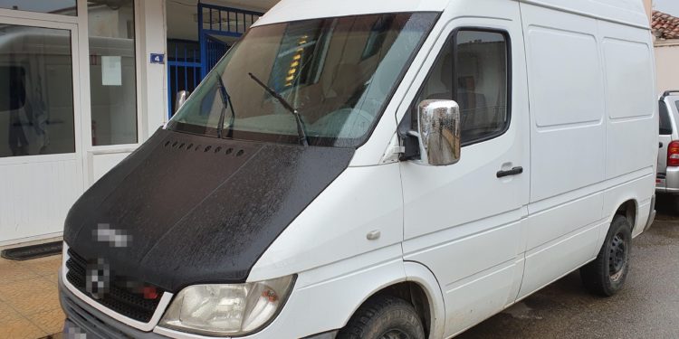 Συνελήφθησαν στη Θράκη τρεις διακινητές αλλοδαπών