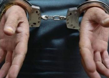 Χειροπέδες σε 39χρονο για λαθραία τσιγάρα