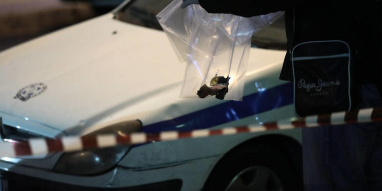 Επίθεση με μολότοφ στην Τροχαία Αγίας Παρασκευής