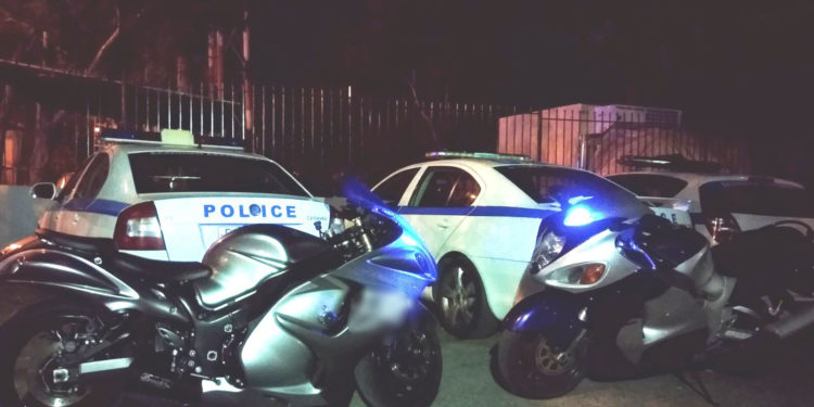 Με 200 στη λεωφόρο Βουλιαγμένης!