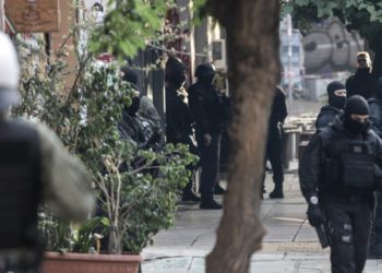 Αναβολή πήρε η δίκη των συλληφθέντων στα Εξάρχεια για να κληθούν μάρτυρες αστυνομικοί