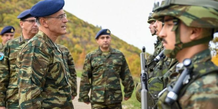 Σε επιτηρητικά φυλάκια της 9ης Μηχανοποιημένης Ταξιαρχίας Πεζικού ο αρχηγός ΓΕΣ