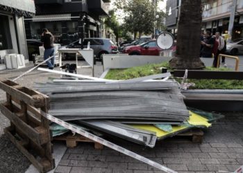 Νέα εισβολή με αυτοκίνητο σε κατάστημα στο Περιστέρι