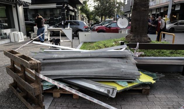 Νέα εισβολή με αυτοκίνητο σε κατάστημα στο Περιστέρι