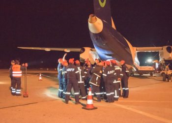 Εκπαίδευση των πυροσβεστών στο αεροδρόμιο της Μυτιλήνης