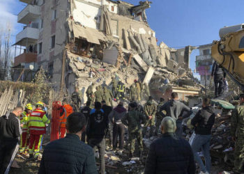 Εθνικό πένθος στην Αλβανία: 30 οι νεκροί, εκατοντάδες οι τραυματίες από τον σεισμό (ΒΙΝΤΕΟ)