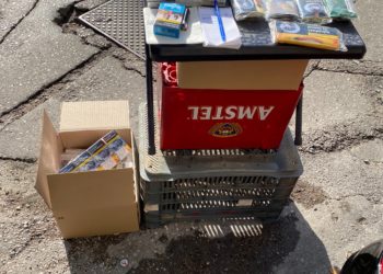 Και άλλη ΔΟΥ – «πιάτσα» πώλησης λαθραίων τσιγάρων (ΦΩΤΟ)