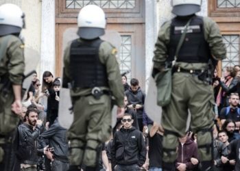 Επεισόδια ΑΣΟΕΕ: Έλαβε ρητή δικάσιμο και ο άλλος φοιτητής και αφέθηκε ελεύθερος