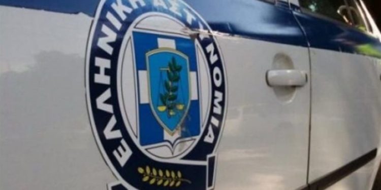 31χρονη εξαπάτησε ηλικιωμένη αποσπώντας της 100.000 ευρώ