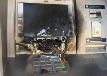 Φθορές προκάλεσαν άγνωστοι σε δύο ΑΤΜ