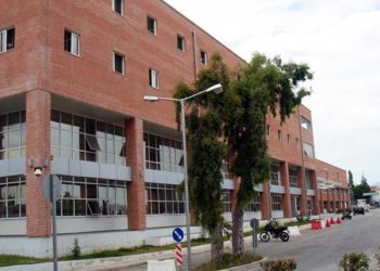 Οι συλληφθέντες του “Θησέα” πήγαν… βόλτα στο Αλλοδαπών