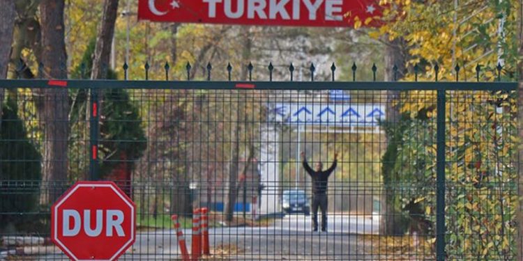 Τι αναφέρει η ΕΛ.ΑΣ. για τον «τζιχαντιστή» στον Έβρο