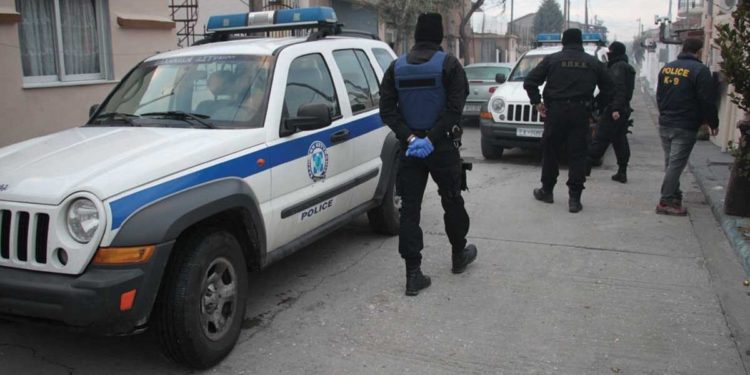 Συνελήφθησαν 73 αλλοδαποί σε επιχείρηση στη Θεσσαλονίκη