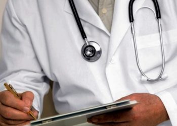 Ηράκλειο: Αναβολή για τη δίκη του γιατρού που κατηγορείται για δωροληψία