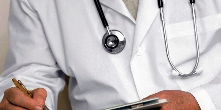 Ηράκλειο: Αναβολή για τη δίκη του γιατρού που κατηγορείται για δωροληψία