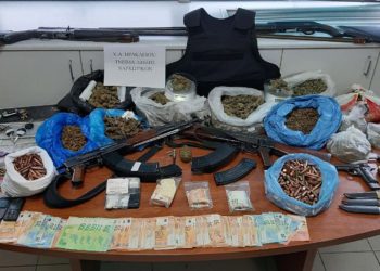 Απολογούνται για το χασίς και τα καλάσνικοφ