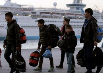 Νέο κύμα προσφύγων και μεταναστών σε Σαμοθράκη, Λέσβο και Χίο – Περισσότεροι από 120 στον Πειραιά