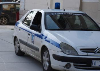 Επ’ αυτοφώρω σύλληψη ηλικιωμένου που κατηγορείται για κλοπές από αυτοκίνητα στη βορειανατολική Αττική