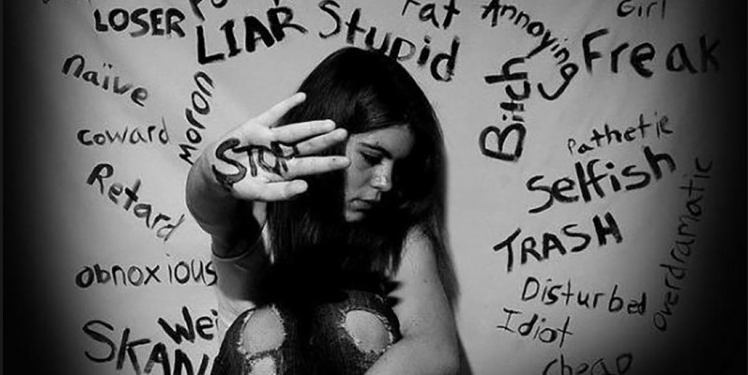 Οι πρώτες κινήσεις που πρέπει να κάνει μία γυναίκα που έχει πέσει θύμα βίας