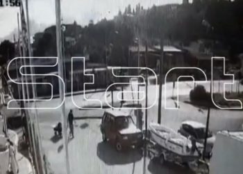 Τροχαίο στην Κέρκυρα καταγράφηκε από κάμερα ασφαλείας – Σοβαρά τραυματίας μια γυναίκα (ΒΙΝΤΕΟ)