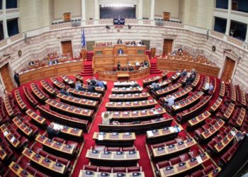 Συνταγματική Αναθεώρηση: Σχέσεις κράτους – εκκλησίας, ελάχιστο εγγυημένο εισόδημα και δικαιώματα, στο επίκεντρο της 2ης μέρας συζήτησης