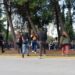 Διαμαρτυρία φοιτητών στο Καβούρι όπου διεξάγεται η σύνοδος των Πρυτάνεων – Στο σημείο και άνδρες της ΕΛΑΣ (ΒΙΝΤΕΟ-ΦΩΤΟ)