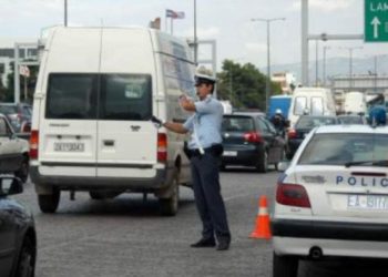 Κυκλοφοριακά προβλήματα στη Λεωφόρο Κηφισού λόγω εκτροπής φορτηγού