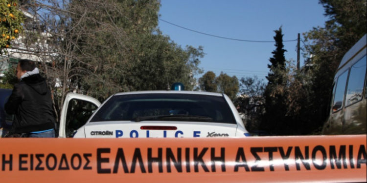 14χρονη μαχαίρωσε τη μητέρα της στα Καμίνια