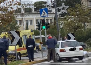 Αυτοκίνητο παρέσυρε πεζή στην Κηφισιά (ΦΩΤΟ)