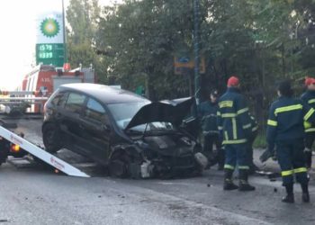 Τροχαίο ατύχημα στην Αγ. Παρασκευή (ΦΩΤΟ)