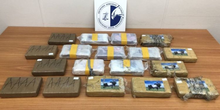 Κατασχέθηκαν πάνω από 20 κιλά κοκαΐνης (ΒΙΝΤΕΟ – ΦΩΤΟ)