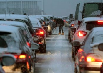 Καρατομήθηκε ο Διοικητής του Β’ Τμήματος Αυτοκινητοδρόμων Αττικής μετά το χάος στην Αθηνών-Λαμίας – Αναζητούνται οι ευθύνες της «Νέας Οδού»