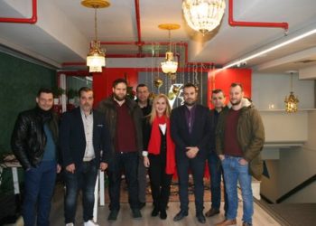 Στην… άκρη του ονείρου ταξίδεψαν οι Ενώσεις Αθηνών και Πειραιά τους μικρούς τους φίλους