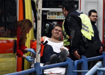 Πυρκαγιά σε ξενοδοχείο στη Συγγρού: Απεγκλωβίστηκαν 20 – Τρεις στο νοσοκομείο με σοβαρά αναπνευστικά προβλήματα