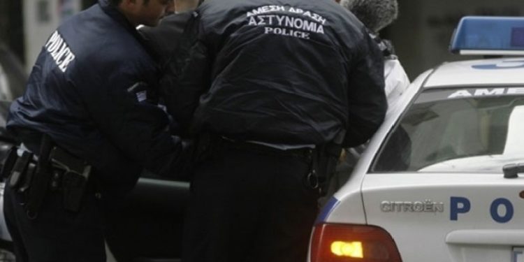 Ένας ανήλικος και δύο 18χρονοι πίσω από αιματηρή ληστεία στη Λαμία