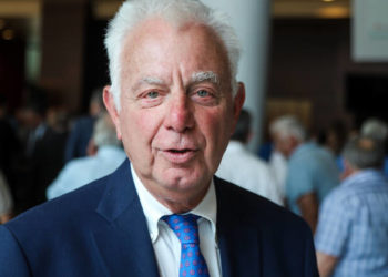 «Κλειστές δομές» και αύξηση επιστροφής μεταναστών εξήγγειλε ο Π. Πικραμμένος