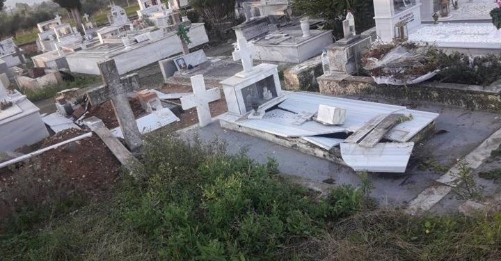 Μεσσηνία: Ξέθαψαν νεκρή και βεβήλωσαν τάφους