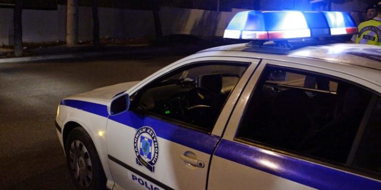 Εμπρηστική επίθεση σε γραφεία του ΣΔΟΕ στα Πετράλωνα