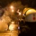 Εξάρχεια: Επίθεση σε διμοιρίες των ΜΑΤ – Ένας αστυνομικός τραυματίας