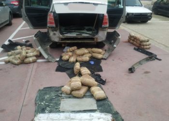 Άρτα: Περισσότερα από 59 κιλά κάνναβης είχε κρύψει στο αυτοκίνητό του (ΒΙΝΤΕΟ – ΦΩΤΟ)