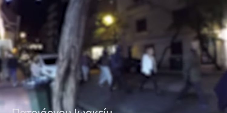 Βίντεο από την πορεία του Ρουβίκωνα στο Κολωνάκι