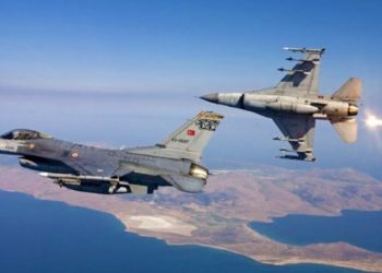 Συνεχίζει τις προκλήσεις στο Αιγαίο η Άγκυρα: Τουρκικά F-16 πέταξαν πάνω από Παναγιά και Οινούσσες