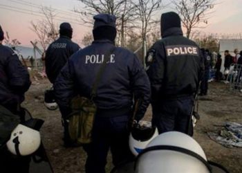 Αιματηρή συμπλοκή μεταναστών στο hot spot του Κατσικά