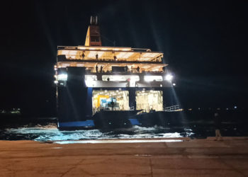 Λέρος: Κάτοικοι εμπόδισαν την αποβίβαση προσφύγων και μεταναστών